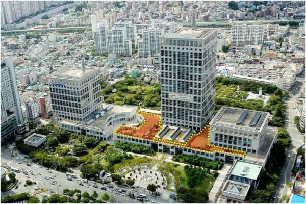 박형준 부산시장, 부산새벽시장 찾아 ...