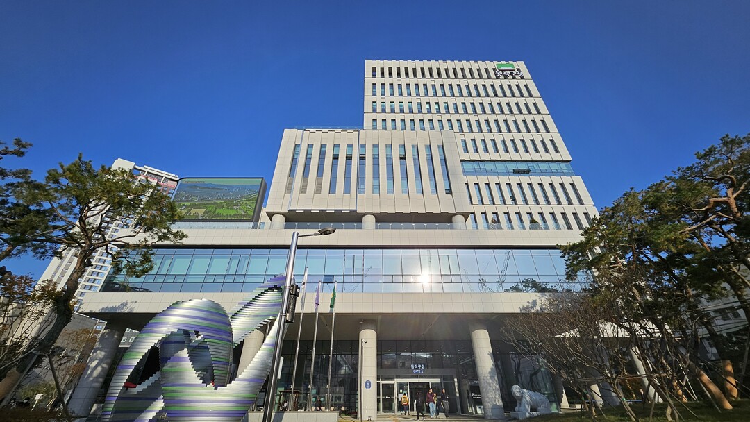 동작구, 가을철 낙엽·강우 대비 일제...