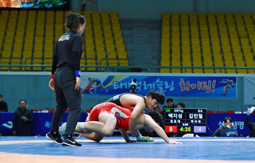 태백시, 고원체육관서 9일간 전국 레...