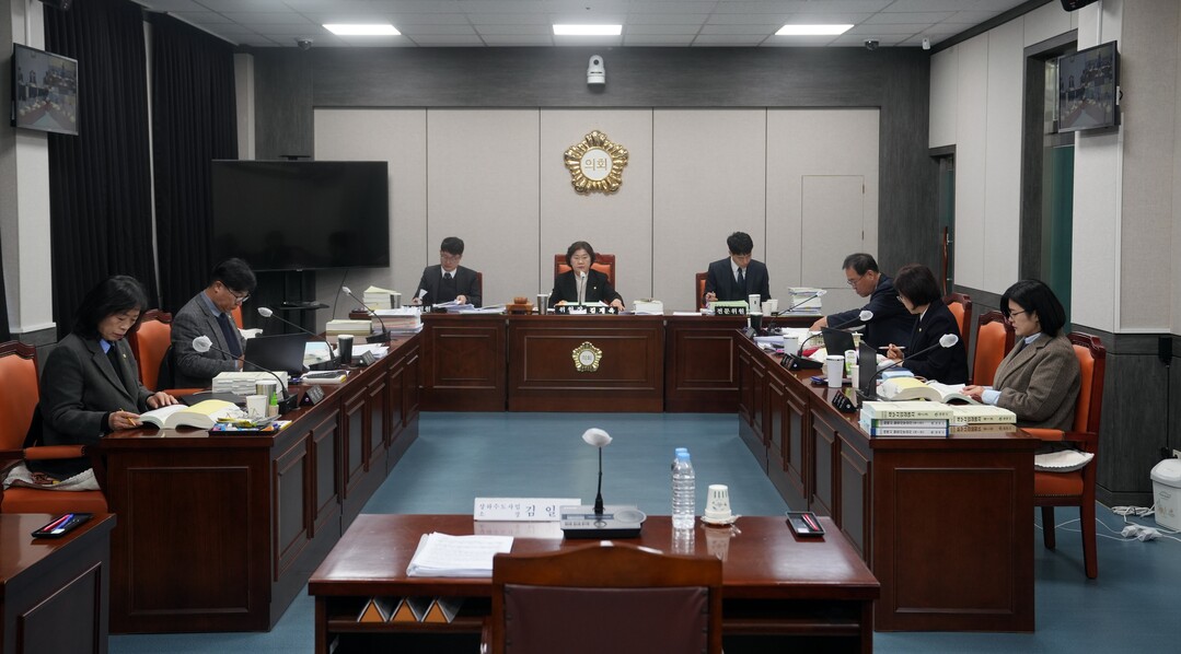 태백시의회, 2026년 본예산 심의…...