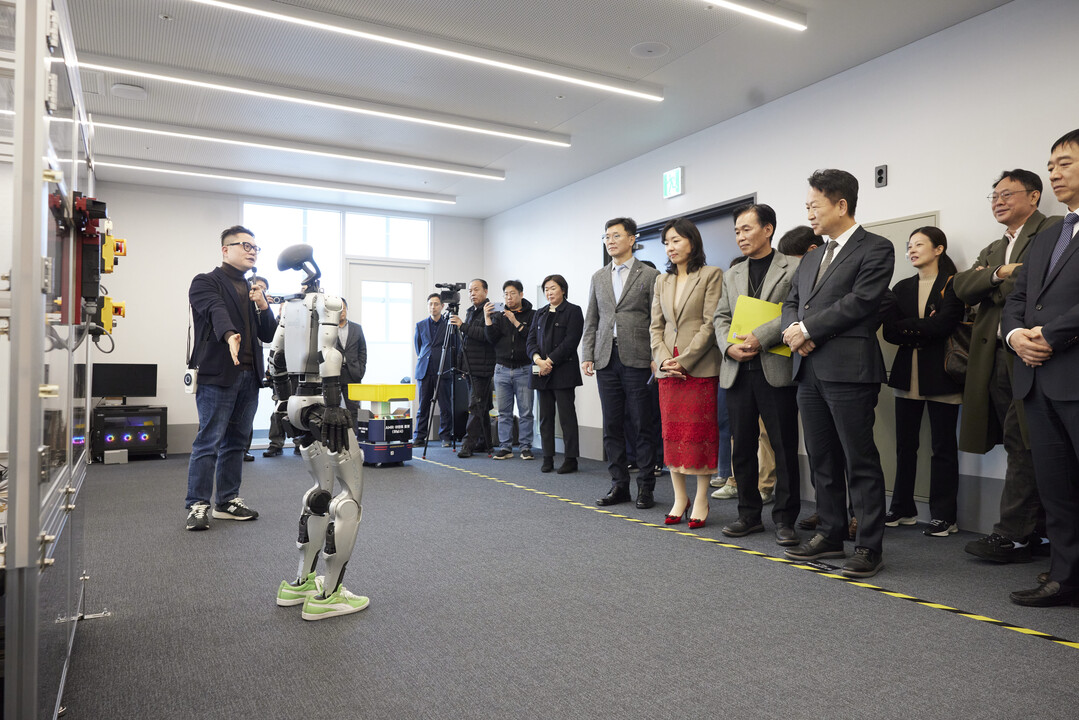 경기 제조현장에 AI 입히다…전국 첫...