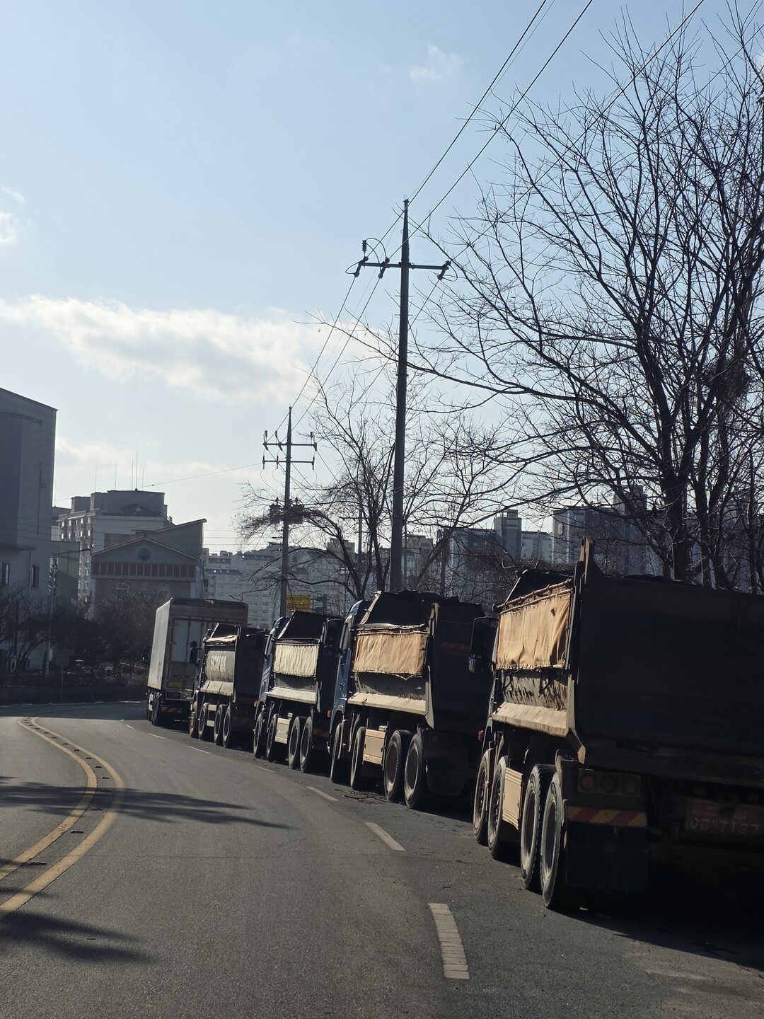 불법주차장으로 전락한 목포시 도로… ...