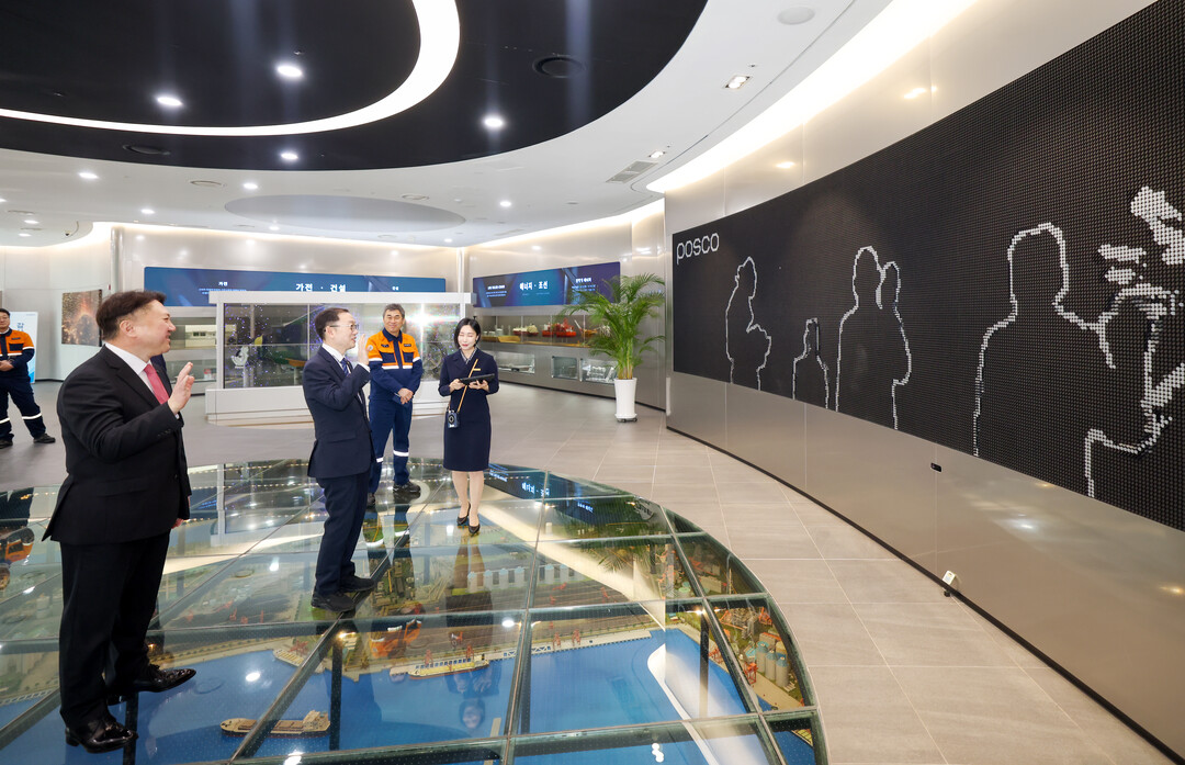 관세청장, 해외 덤핑 공세에 ‘K-철강’ 최전선 사수 ··· 포항제철소 현장 방문