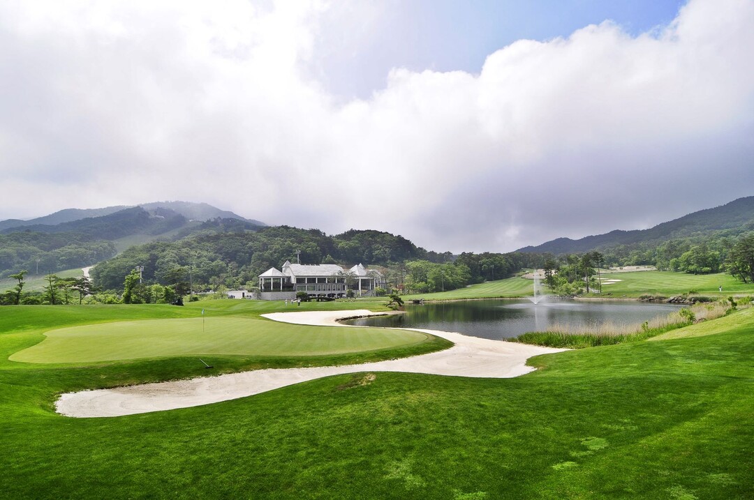 벙커 리노베이션 마친 부영그룹 무주덕유산CC, 2026 시즌 개장