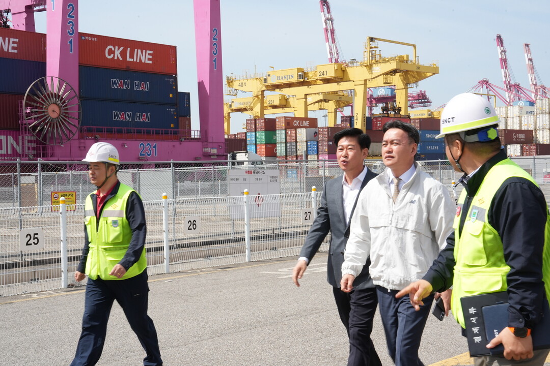 이종욱 관세청 차장, 석유화학제품 원...