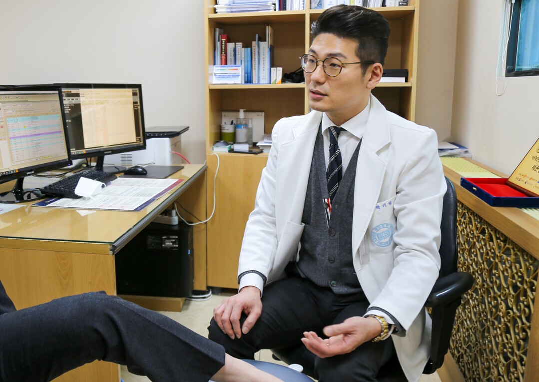 야외 활동 시즌 시작, 발목 삐끗했을...