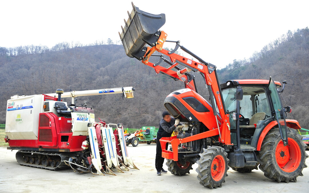 화천군 농기계 임대사업 영농철 농사 ...