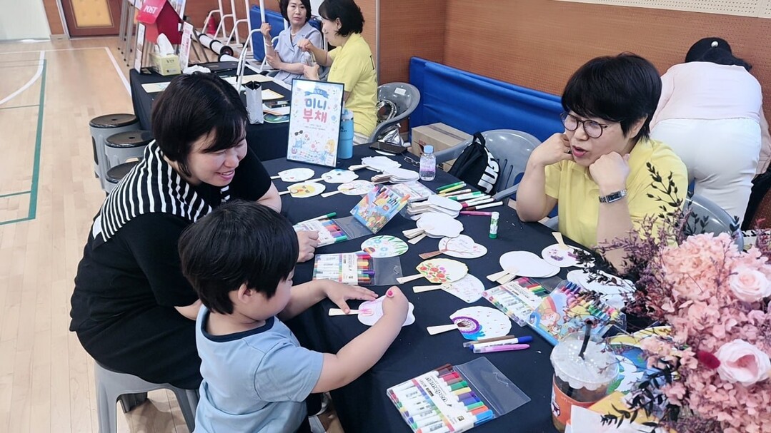 IWPG 부산동부·서부지부, ‘제8회 평화사랑 그림그리기 국제대회’ 예선 개최
