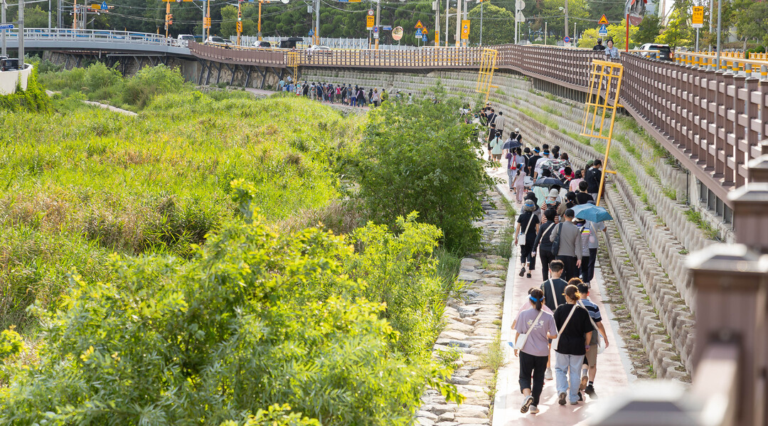 부산 북구 화명2동, ‘대천천 은어길...