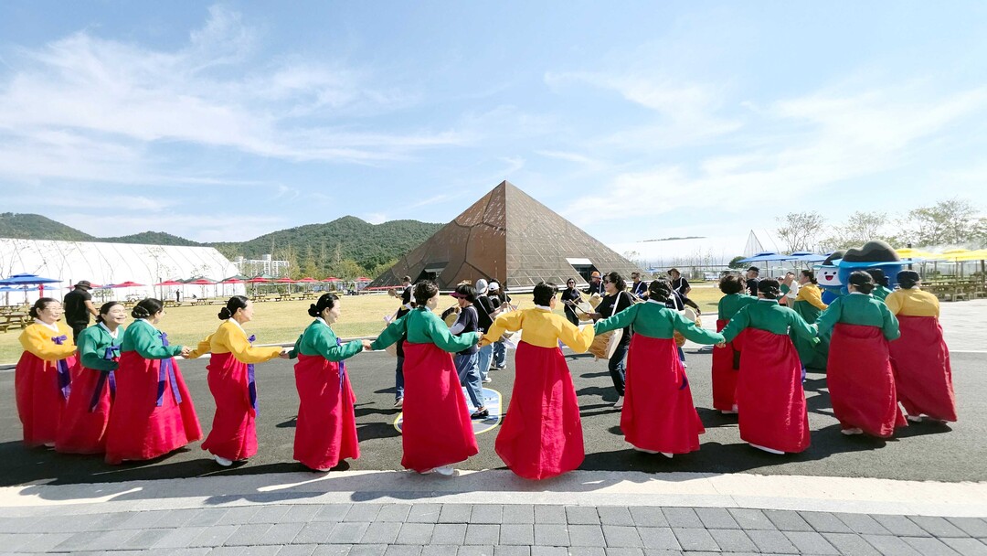 시민이 함께 만드는 섬박람회, 풍성한 추석 맞이