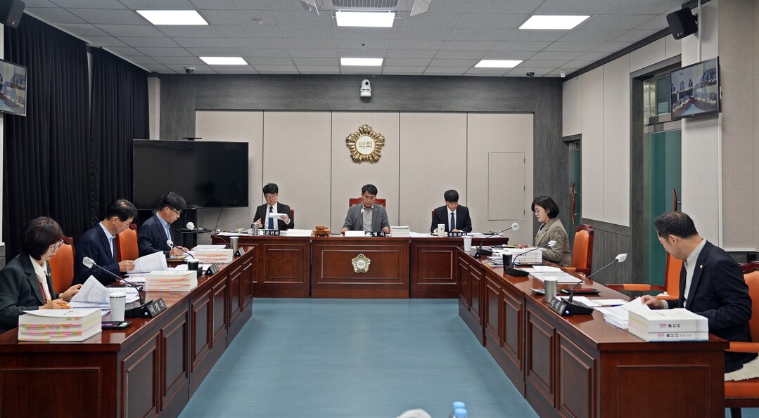 태백시의회, 2025회계연도 결산 원...