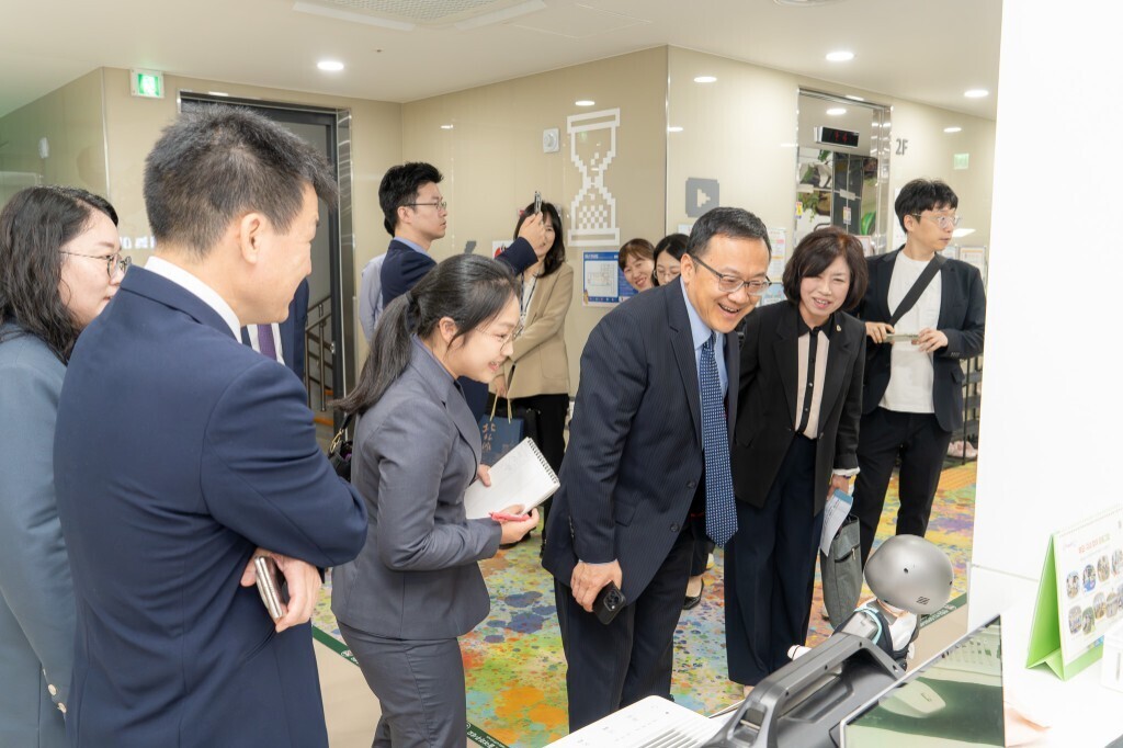중국 상해시 홍구구 대표단, 동래구혁...